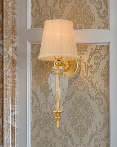 Wall Lamps Kassandra 101 / AP 1 / gold leaf / crystal wall lamp / organdy beige shade